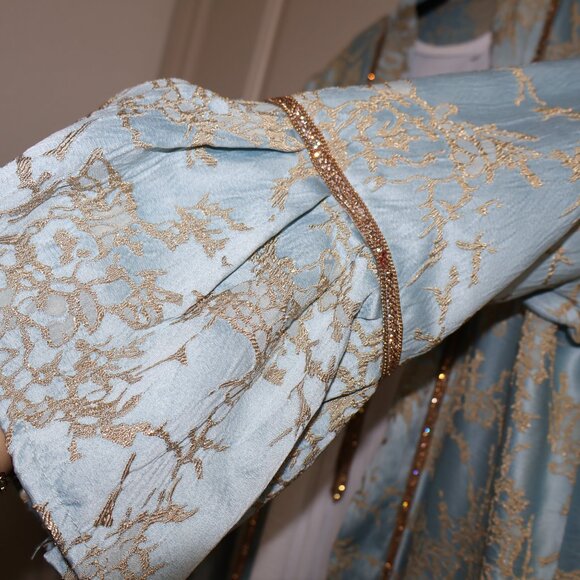 Light Blue Fairytale Abaya - Picture 2 of 5